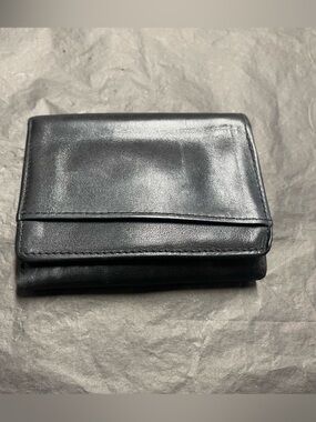 Perry Ellis Top Grain Leather Classic Black Leather Bifold Wallet